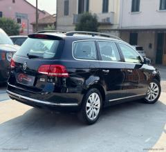 Auto - Volkswagen passat var. 2.0 tdi highline bluem.tech