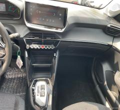 Auto - Peugeot 208 hybrid 100 e-dcs6 style