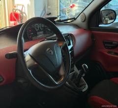 Auto - Lancia ypsilon 0.9 t.air 85cv 5p.met.ec.silver