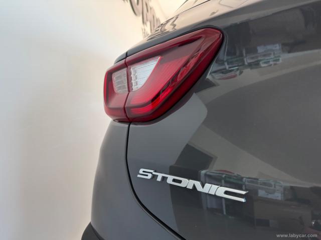 Auto - Kia stonic 1.2 eco gpl style