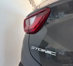 Auto - Kia stonic 1.2 eco gpl style