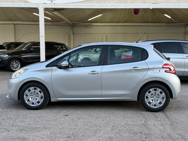Auto - Peugeot 208 1.4 vti 95 cv 5p. gpl allure