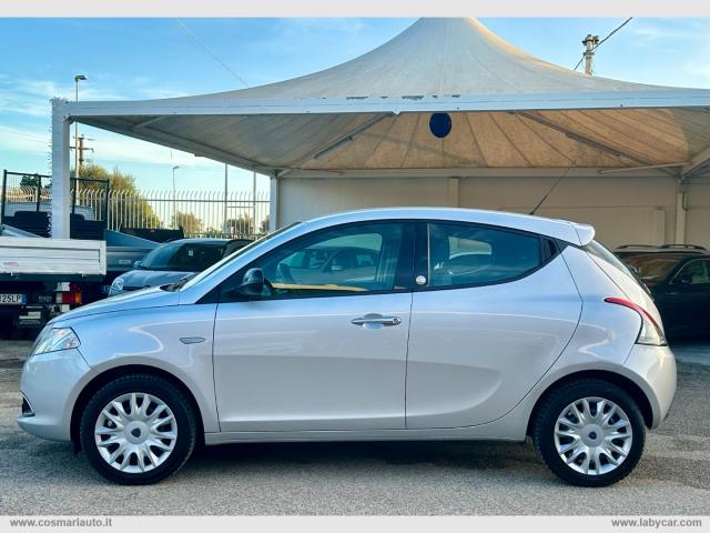 Auto - Lancia ypsilon 1.2 69 cv 5p. gpl ecochic gold