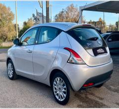 Auto - Lancia ypsilon 1.2 69 cv 5p. gpl ecochic gold