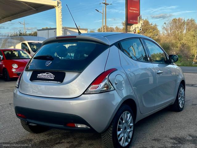 Auto - Lancia ypsilon 1.2 69 cv 5p. gpl ecochic gold