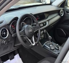 Auto - Alfa romeo stelvio 2.2 t.diesel 160cv at8 rwd sp-t.