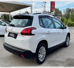 Auto - Peugeot 2008 puretech 82 active