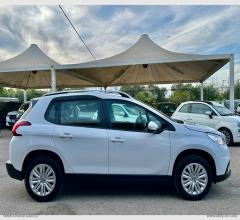 Auto - Peugeot 2008 puretech 82 active