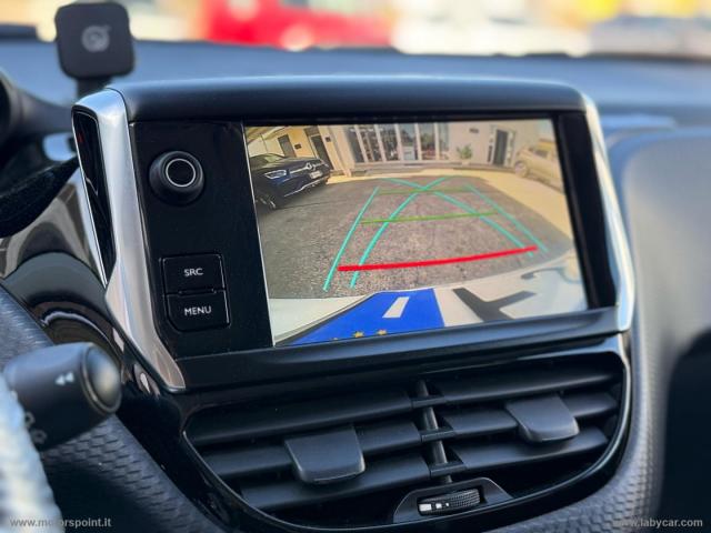 Auto - Peugeot 2008 bluehdi 100 s&s black matt
