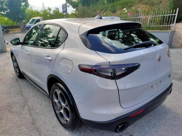 Auto - Alfa romeo stelvio 2.2 t.d. 160cv at8 rwd sprint