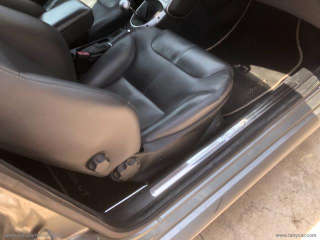 Auto - Alfa romeo gt 1.8 16v ts distinctive