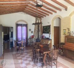 Appartamenti in Vendita - Villa in affitto a lercara friddi contrada passo santuzzo