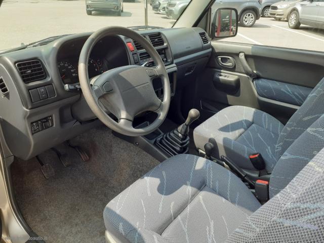 Auto - Suzuki jimny 1.3 4wd jlx mode