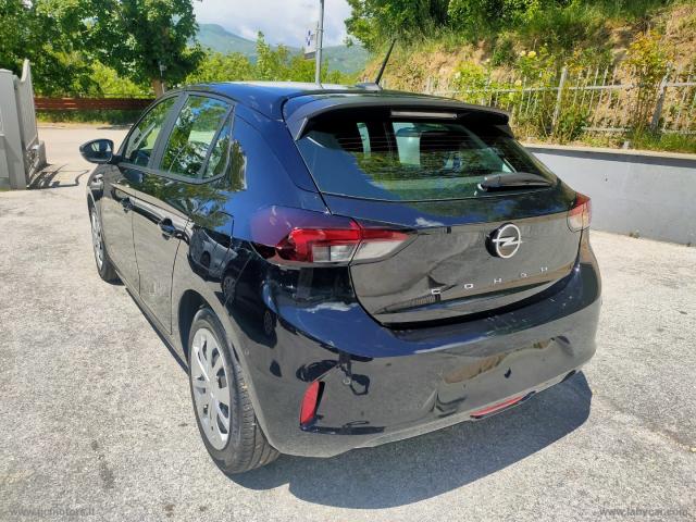 Auto - Opel corsa 1.2 edition