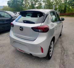Auto - Opel corsa 1.2 edition