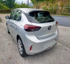 Auto - Opel corsa 1.2 edition