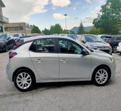 Auto - Opel corsa 1.2 edition