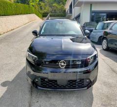 Auto - Opel corsa 1.2 edition