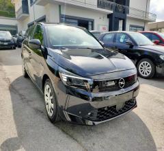 Auto - Opel corsa 1.2 edition