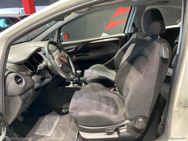 Auto - Fiat punto 1.3 mjt ii 75 cv 3p. virgin radio
