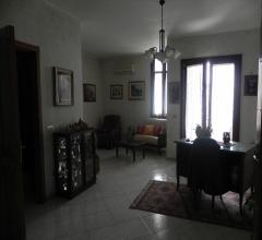 Appartamenti in Vendita - Casa indipendente in vendita a monteroni di lecce semi centrale