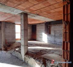 Case - Monno vendesi fabbricato al rustico