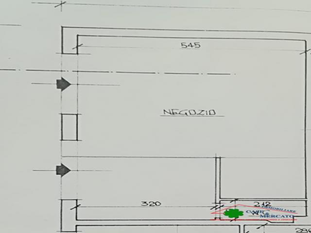 Case - Fondo 50 mq in ottima zona con parcheggio, a pochi minuti da lucca