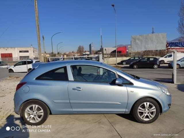 Motori - 
 opel corsa 1.2 3p. club 
