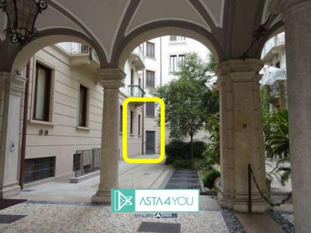 Case - Appartamento all'asta in via san vittore 37, milano (mi)
