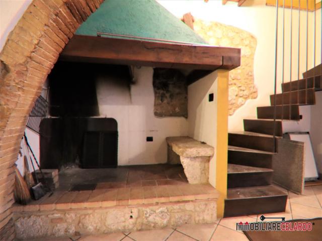 Case - Ampio terratetto in tipico stile toscano