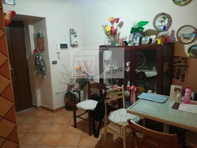Appartamenti in Vendita - Appartamento in vendita a napoli quartieri sapgnoli