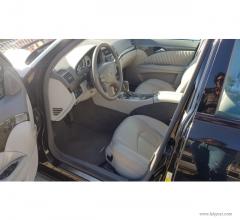 Auto - Mercedes-benz e 320 cdi 4matic evo avantgarde