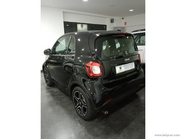 Auto - Smart fortwo coupe' 70 1.0 52kw passion twinamic 3p