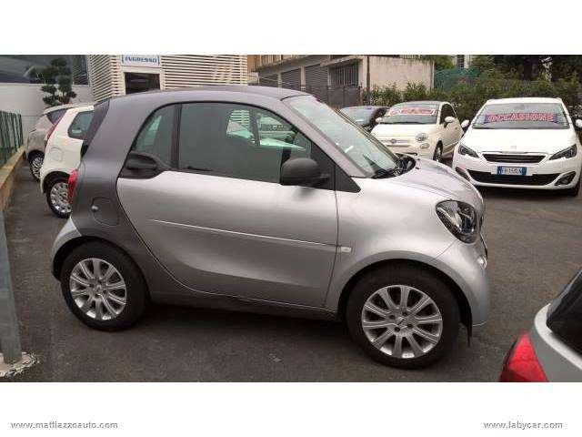 Auto - Smart fortwo 60 1.0 youngster