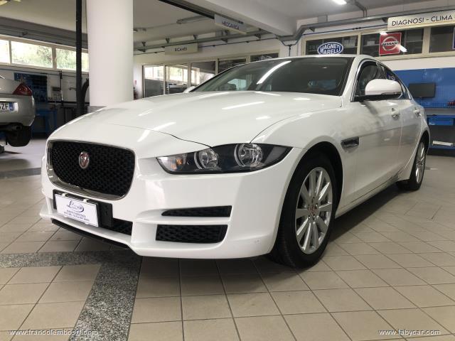 Auto - Jaguar xe 2.0 d turbo 180 cv aut. pure bus. ed.