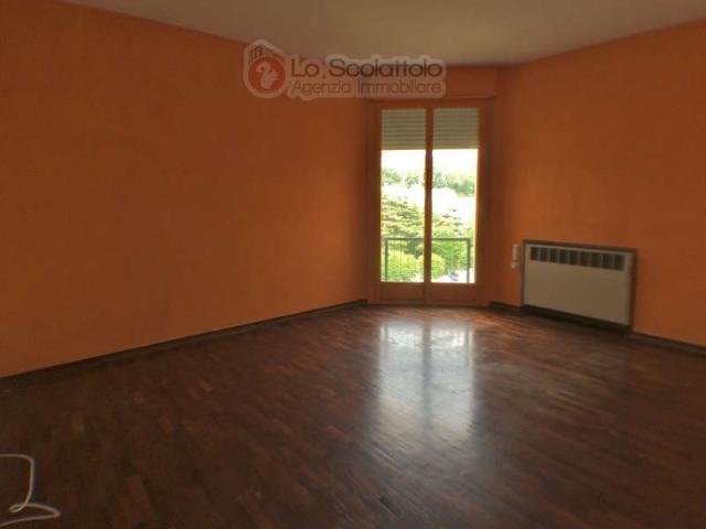 Case - Appartamento 160mq con balcone e cantina al centro del paese