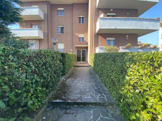 Appartamenti in Vendita - Ampio quadrilocale con doppi servizi