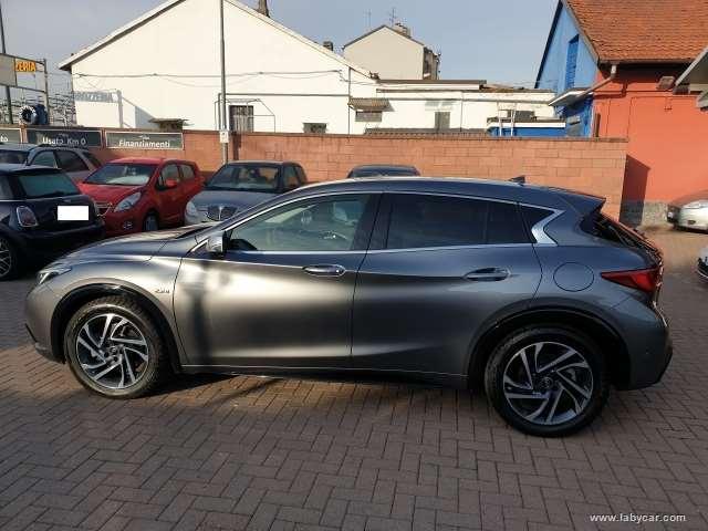 Auto - Infiniti q30 2.2d dct awd premium city black