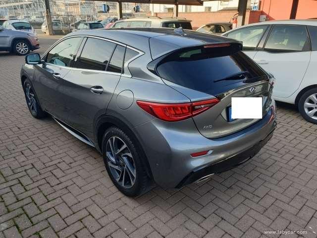 Auto - Infiniti q30 2.2d dct awd premium city black