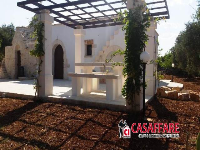 Case - Puglia  -  ceglie massapica - trullo completamente  ristrutturato con uliveto per c.a. 19.000 mq