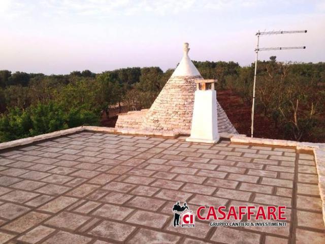 Case - Puglia  -  ceglie massapica - trullo completamente  ristrutturato con uliveto per c.a. 19.000 mq