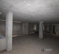 Appartamenti in Vendita - Autorimessa zona viale aldo moro