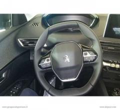 Auto - Peugeot nuovo 3008 130cv s&s allure