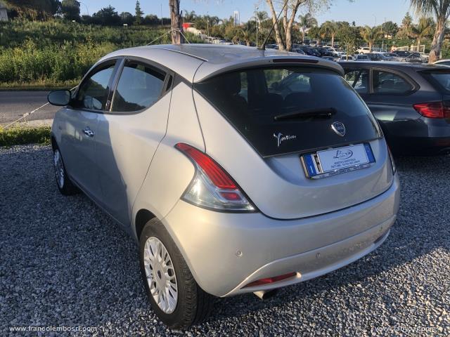 Auto - Lancia ypsilon 1.2 69 cv 5p. s&s gold