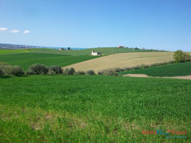 Case - Terreno panoramico, vista mare