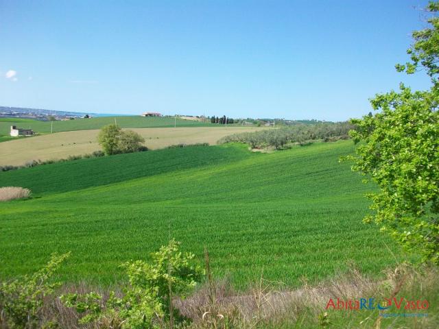 Appartamenti in Vendita - Terreno panoramico, vista mare
