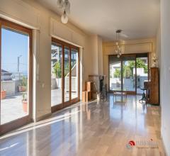 Appartamenti in Vendita - Appartamento in villa