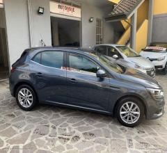 Auto - Peugeot 3008 hybrid 225 e-eat8 allure pack