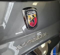 Auto - Abarth 500 1.4 turbo t-jet mta custom