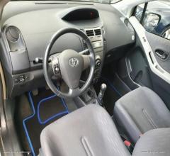 Auto - Toyota yaris 1.3 5p. sol